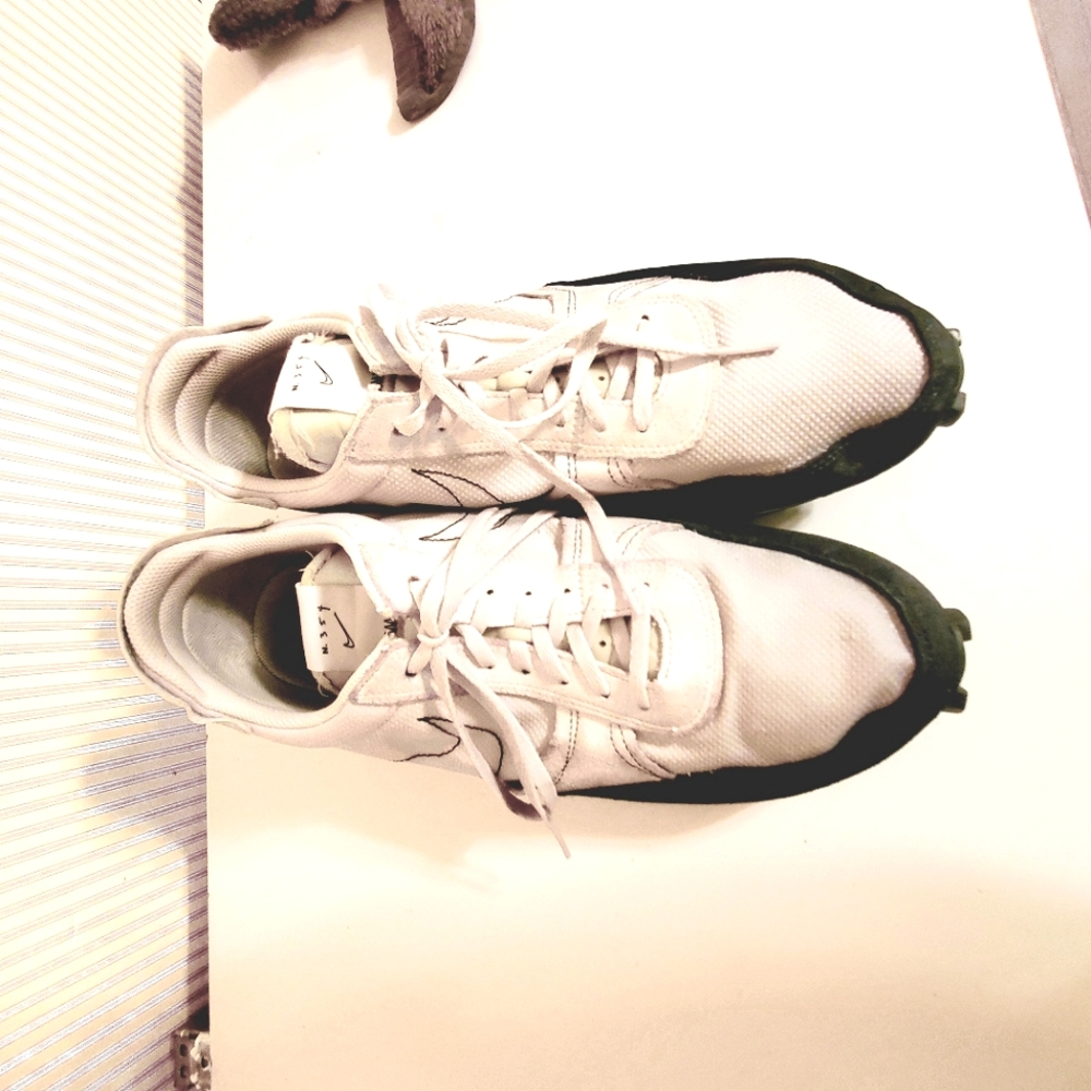 Nike N. 354 men's size 13 tennis shoes